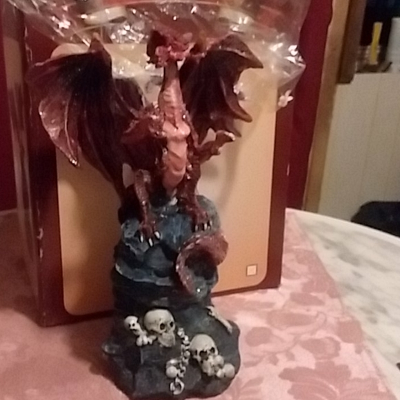 RED DRAGON STATUE - Picture 3 of 8